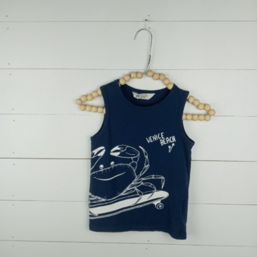 H&M boys size 4-6 navy with white venice beach design tank crab on a surfboard